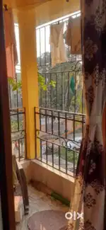 10 yr age flat .very good place and location are  nearby garia.