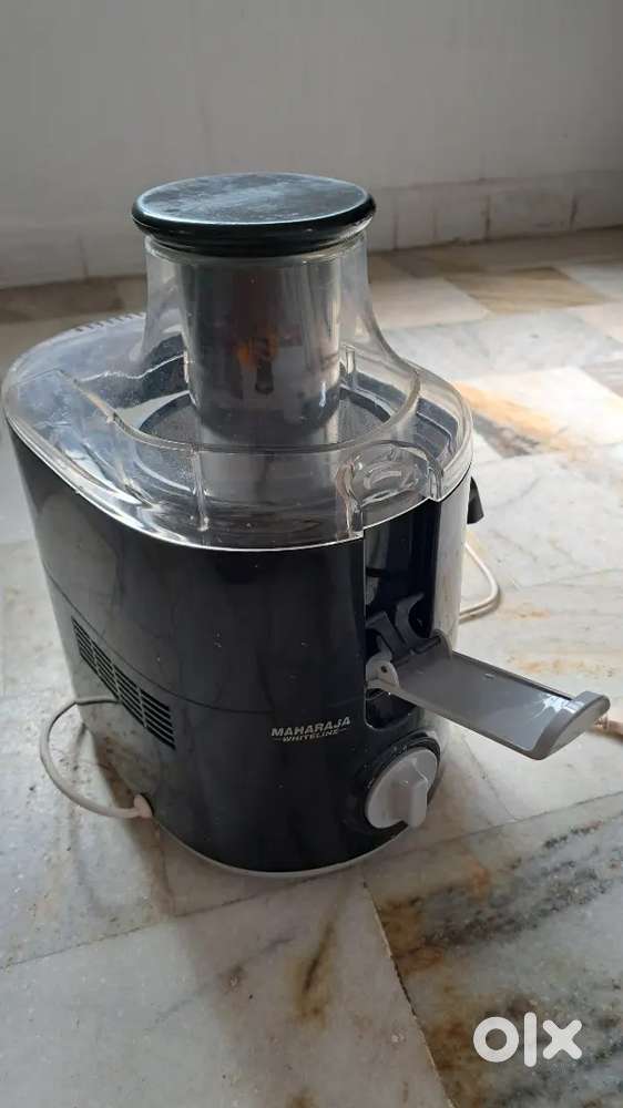 Juicer machine