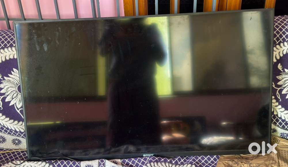 Sony 42” LED TV – Fully Working, Minor Display Line, Great Deal