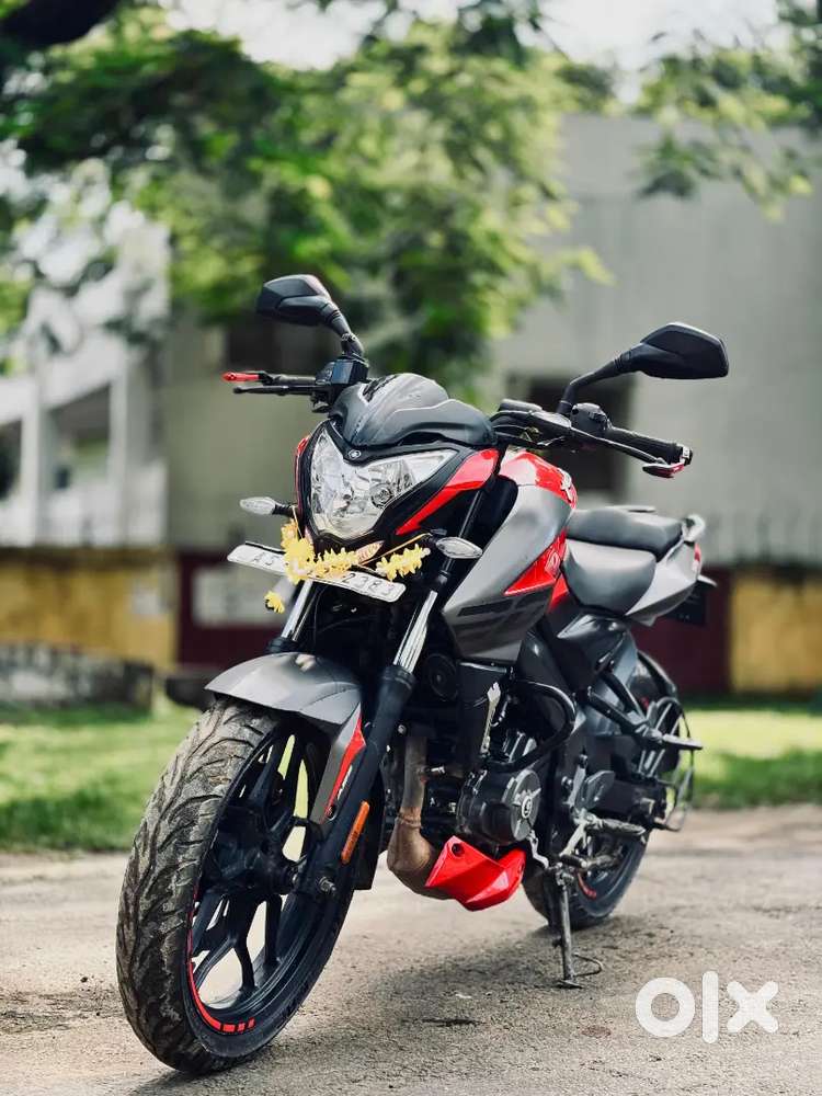 Pulsar ns200