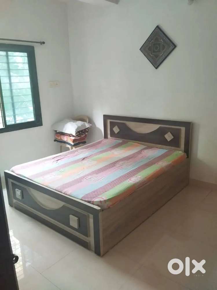 Furnished flat available 1bhk