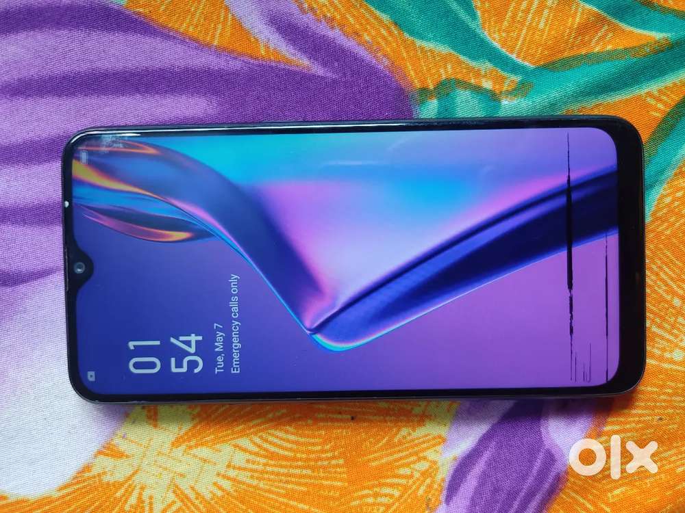 Oppo A12.  ( 3 + 32 )