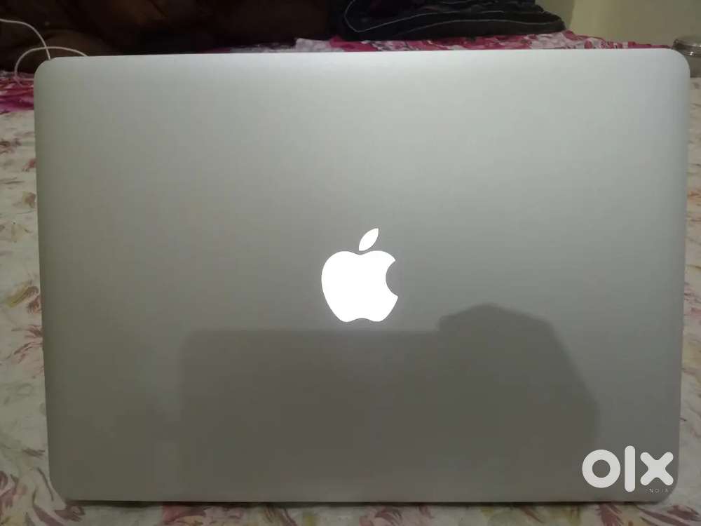 MacBook Air 2017 in Brand New Condition