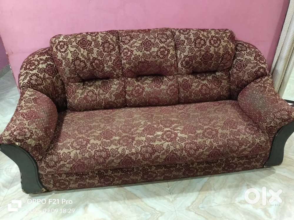 Sofa sat good condition