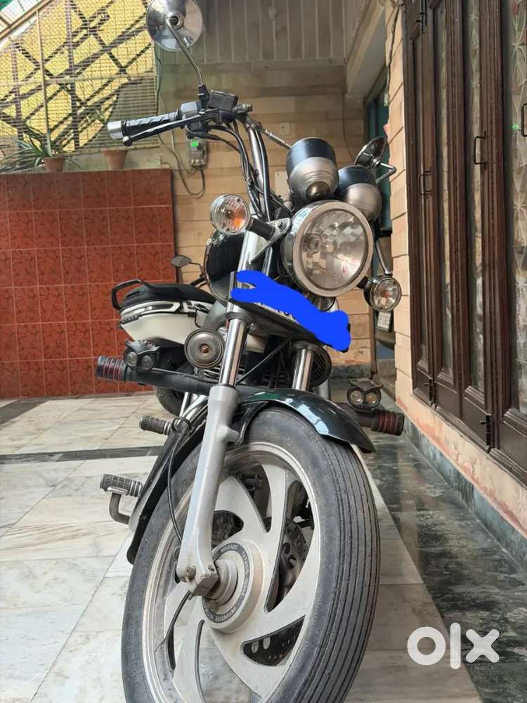 Royale Enfield thunderbird twins park.