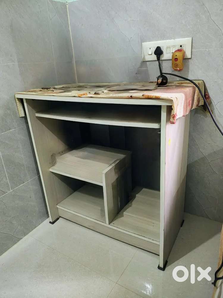 Computer Table