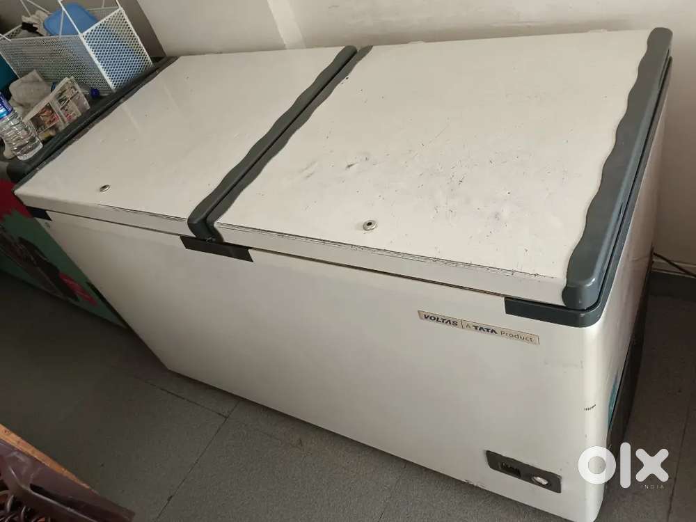 Voltas 400 ltr Deep Freezer