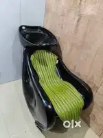 Salon head wash chair, shampoo station