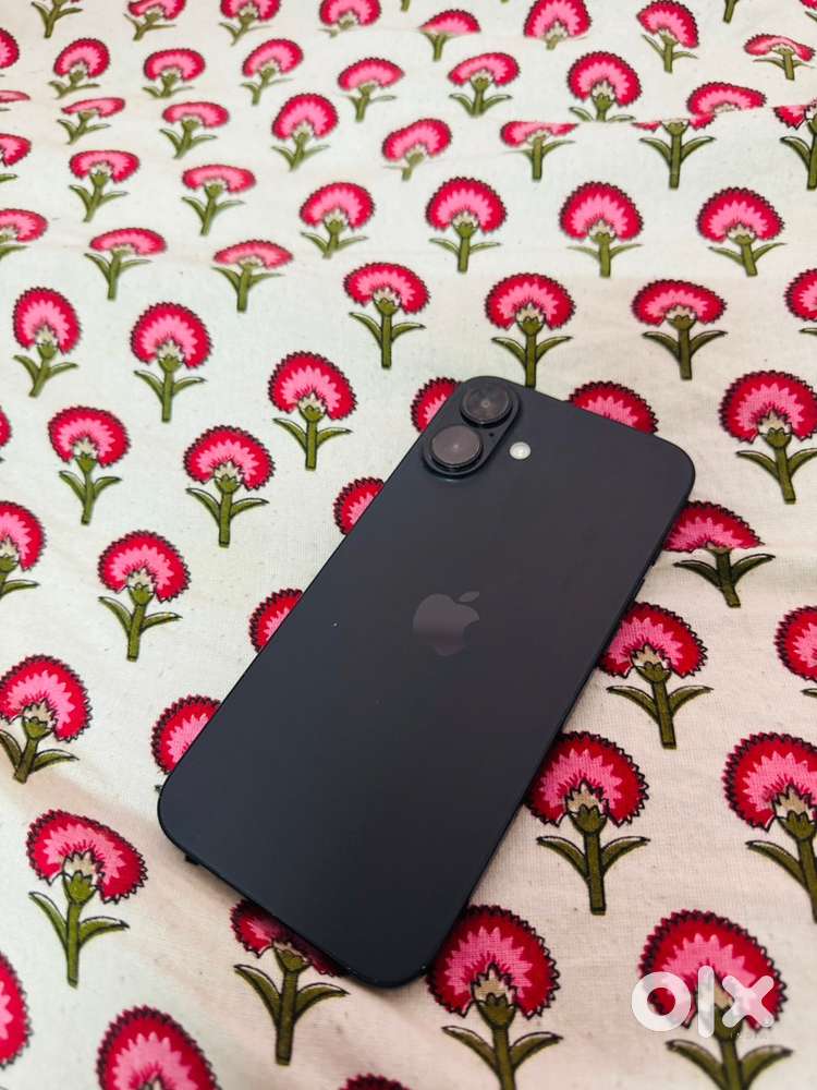 Iphone 16 plus 1 year old