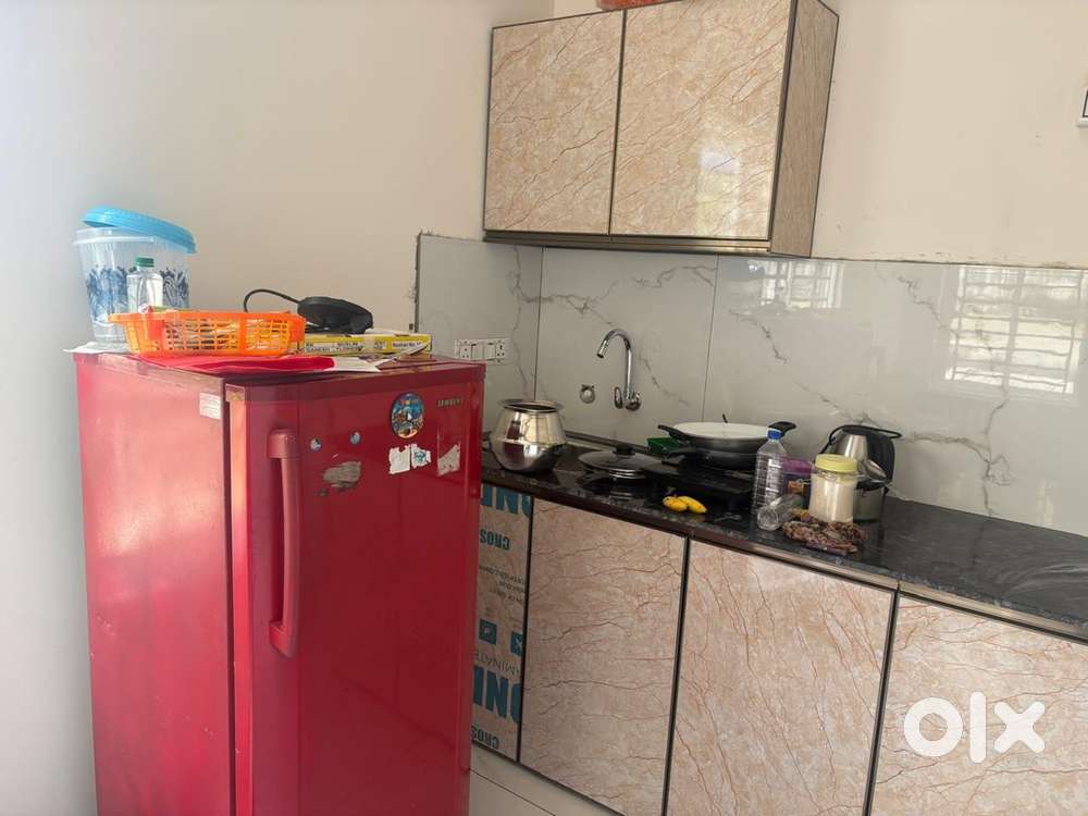 Aa. 1bhk fully furnished apartment kakkanad padamugal