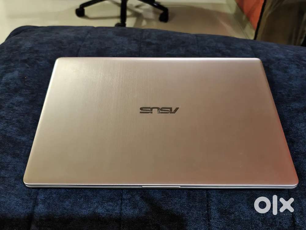 Asus VivoBook S Series
Core i5 8th Gen - 8 GB/1 TB HDD/256 GB SDD