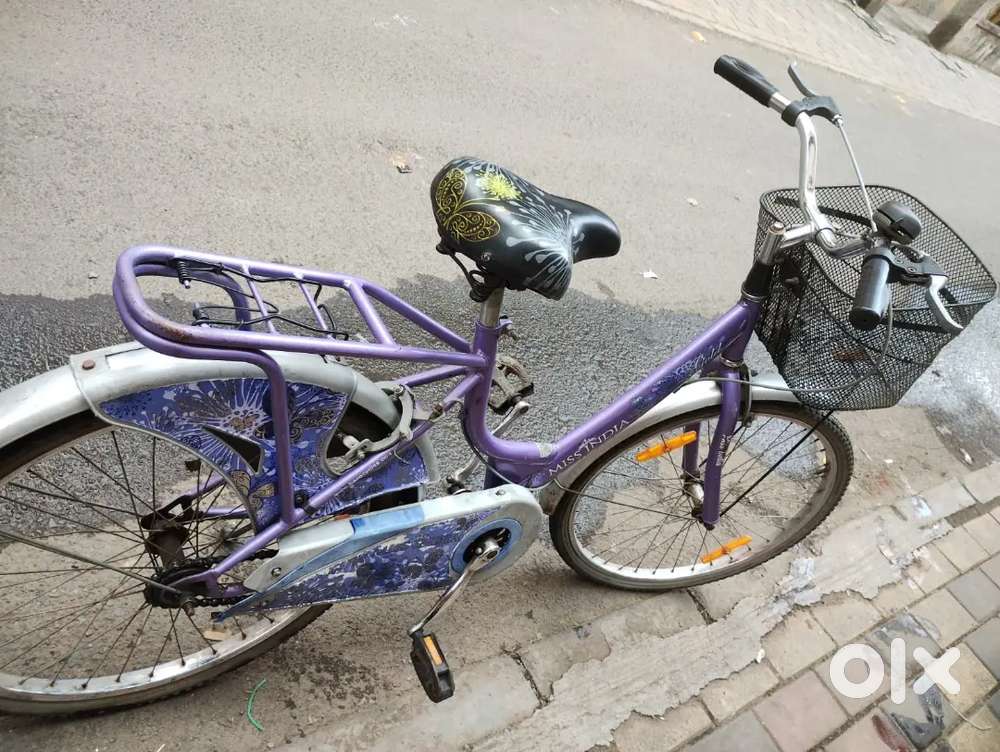 My 1 year old cycle miss india girl cycle