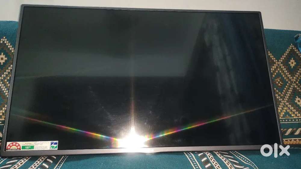 LG FULL HD LED TV 106CM