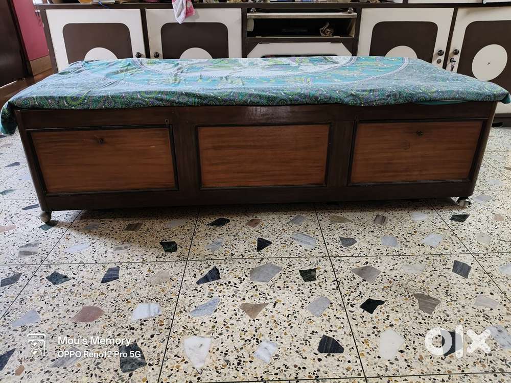 Wooden Divan bed