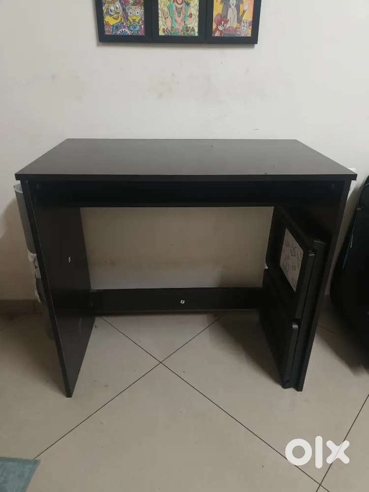 (40% off) Computer desk home/office