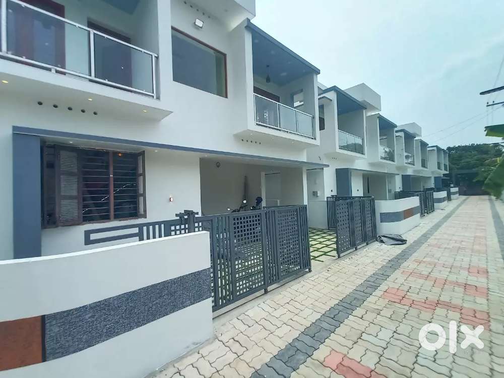 NEW BRANDED RED BRICK HOUSE KAZHAKOOTTAM NEAR MAGIC PLANET