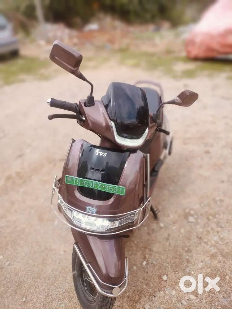 TVS iqube S