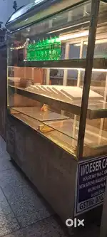 Cake display fridge