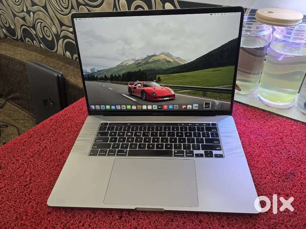 Apple Macbook Pro 2021 i7 16gb 512gb 5.5gb Graphics 16inch Retina
