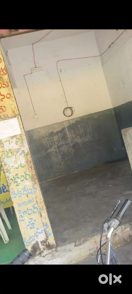 Shop rent Apple cafe centre ac  nagar
