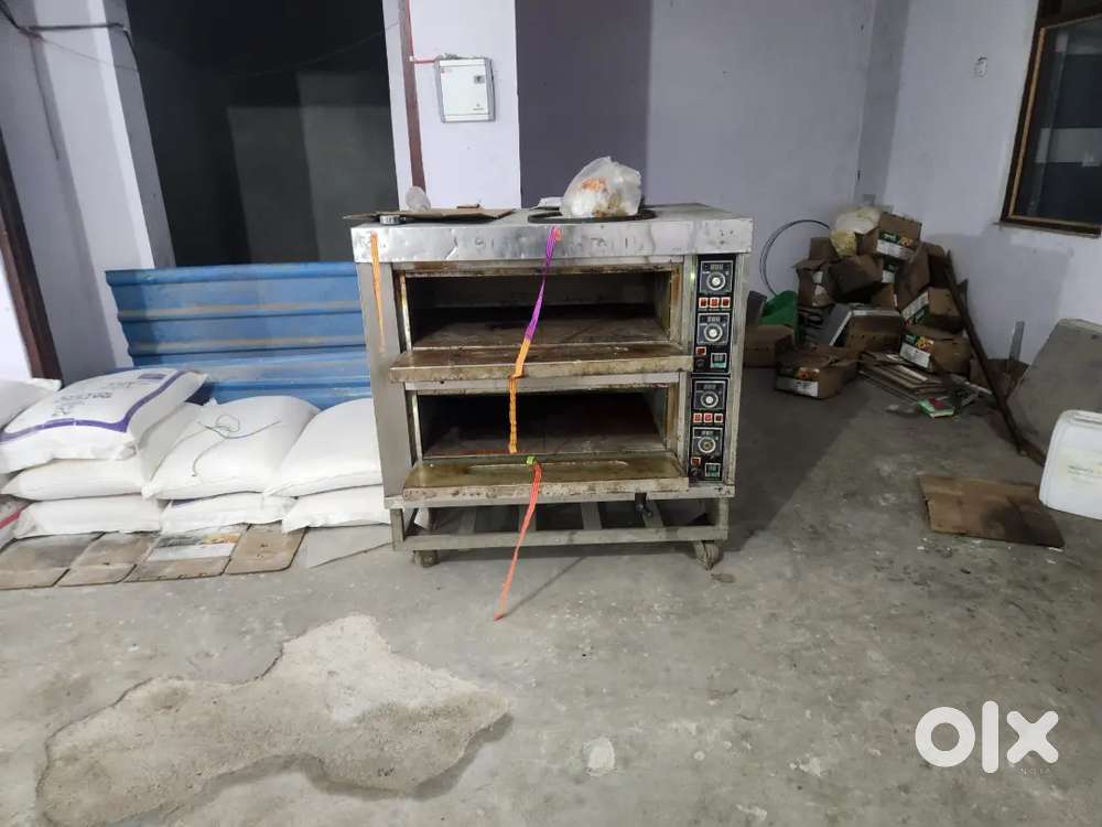 Commercial Oven
