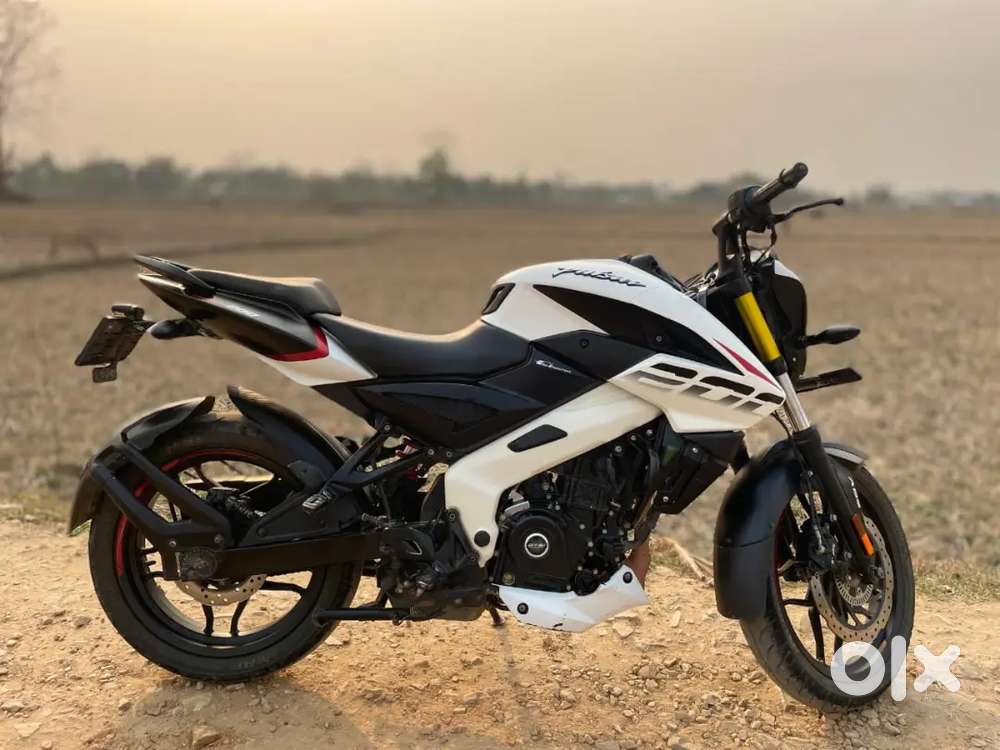 Pulsar NS 200