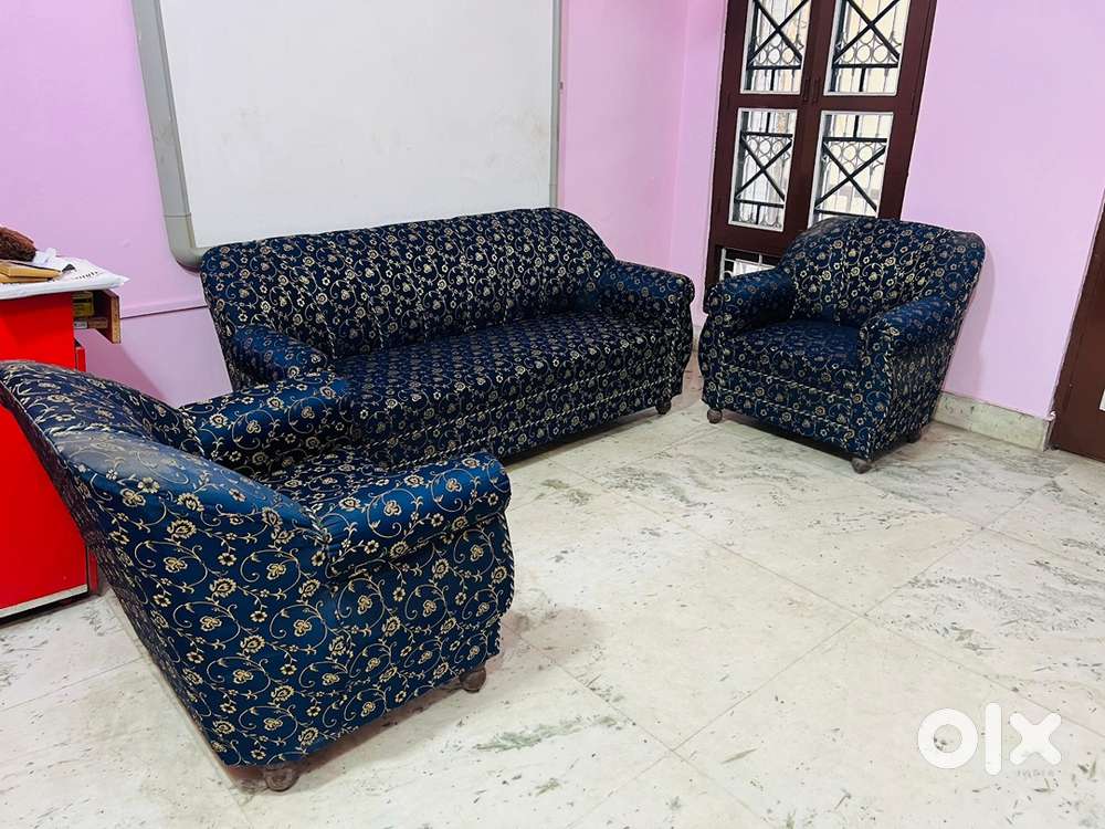 Sofa set of 3