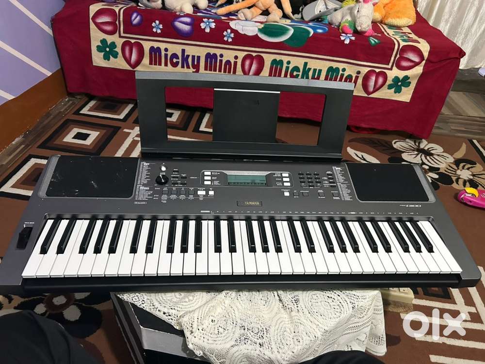 Yamaha psr i300