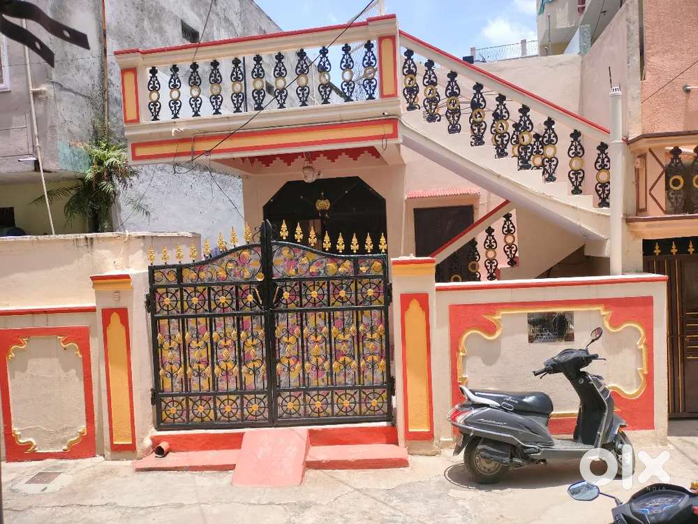 Urgent Sale Langer House independent house 100 square yard for sale