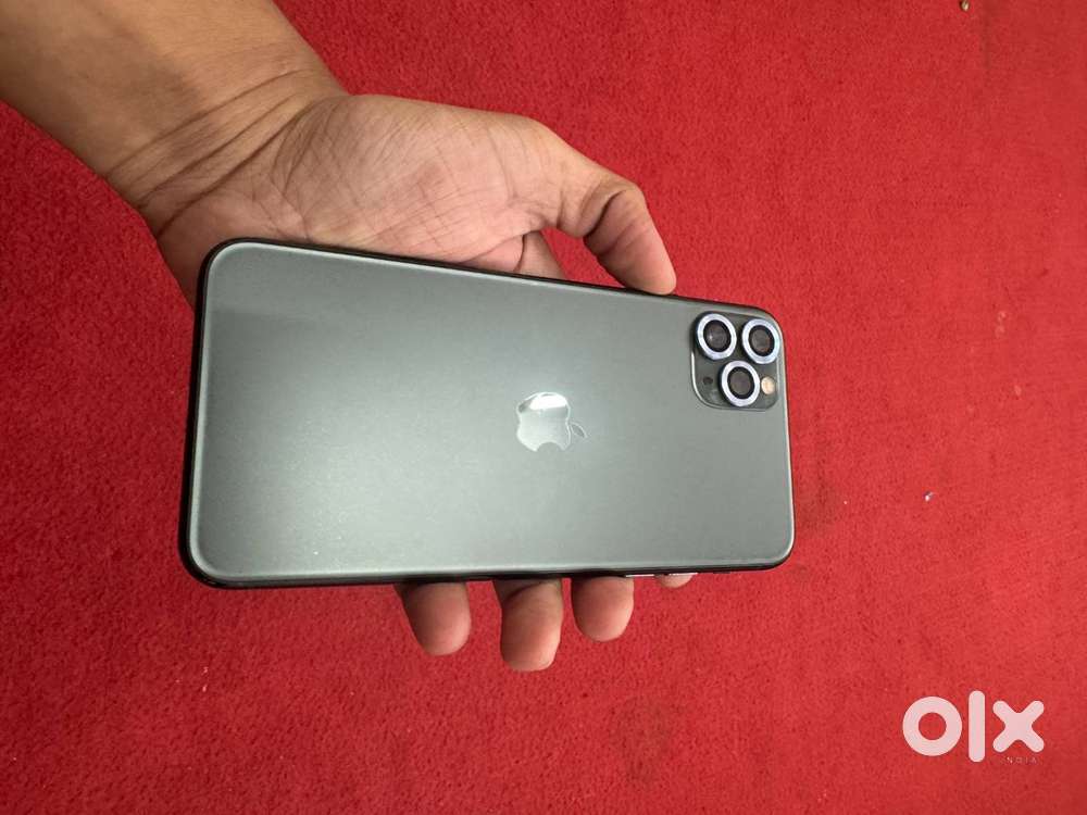 iPhone 11 Pro Max  64GB  With Bill, Box, Fast Charger & Covers