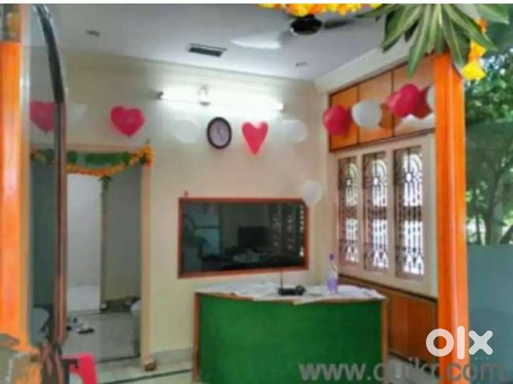 TO-LET FOR OFFICE/SHOP