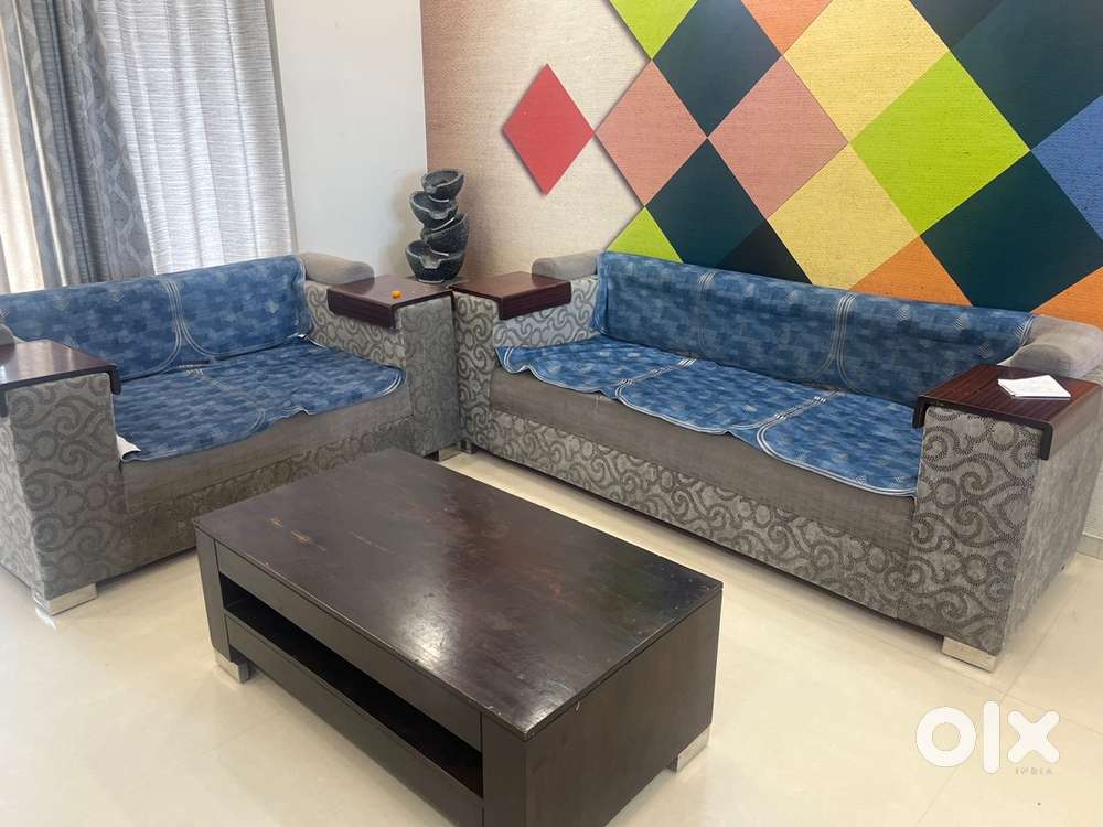 Sofa Set (5-Seater) with Sleepwell Cushioning & Sheesham Centre Table
