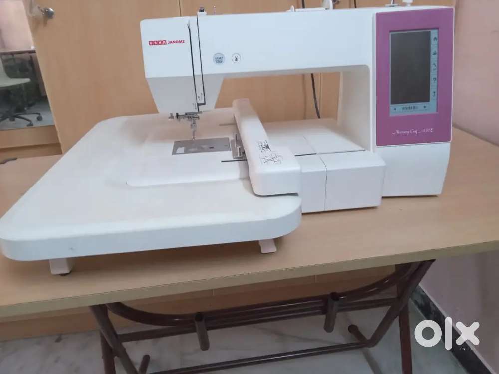 Computerized embroidery machine