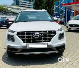 Hyundai Venue S Turbo DCT, 2019, Petrol
