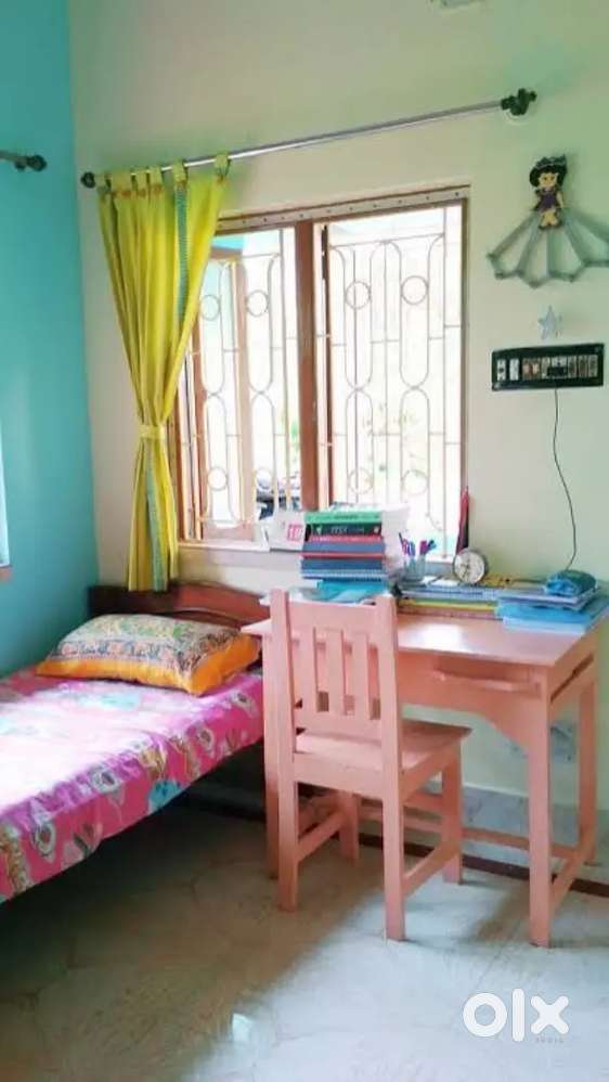 Room rent pr chahiye muze independent