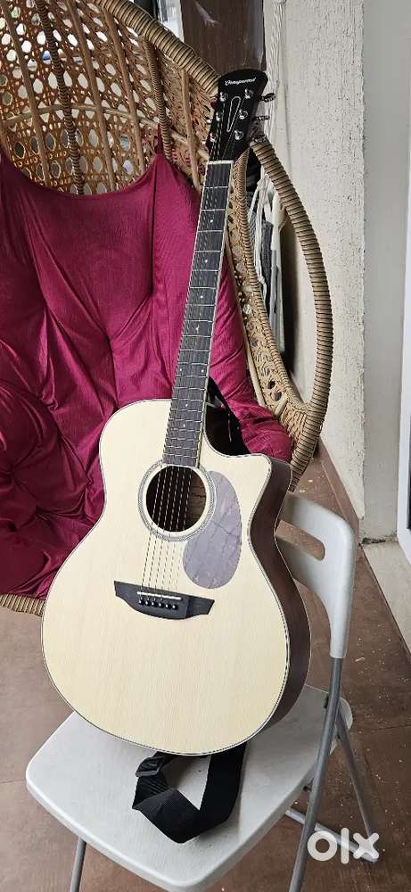 Orangewood Guitar - Spruce Top