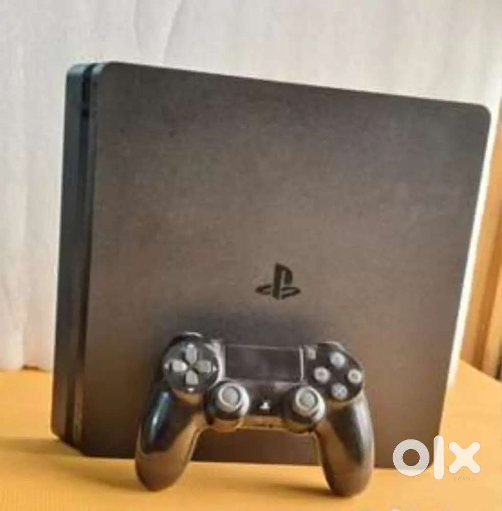 PS4 Slim playstation