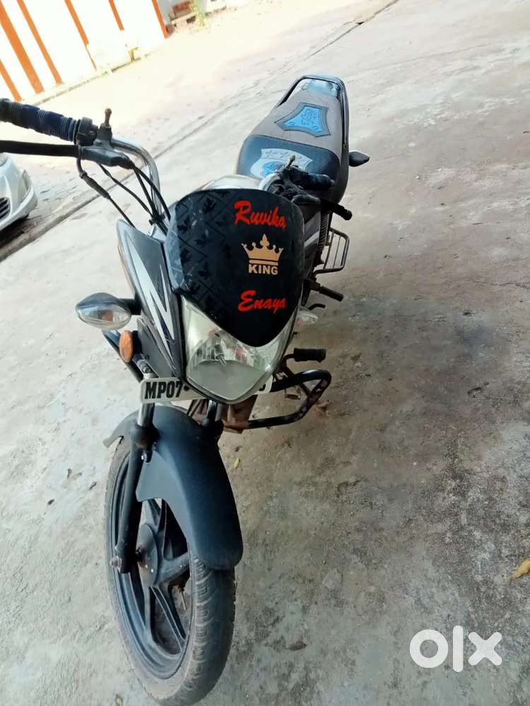 Honda shine good condition ek hath ki Chali Hui first owner