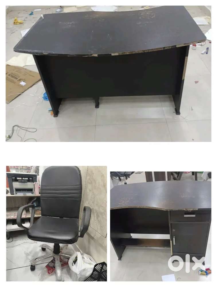 Good condition chairs and computer table