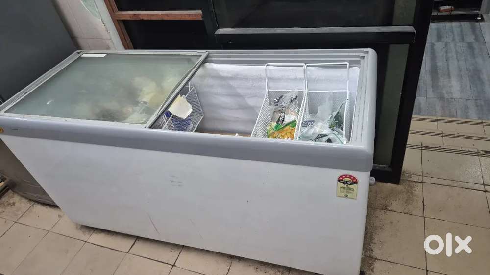Deep freezer
