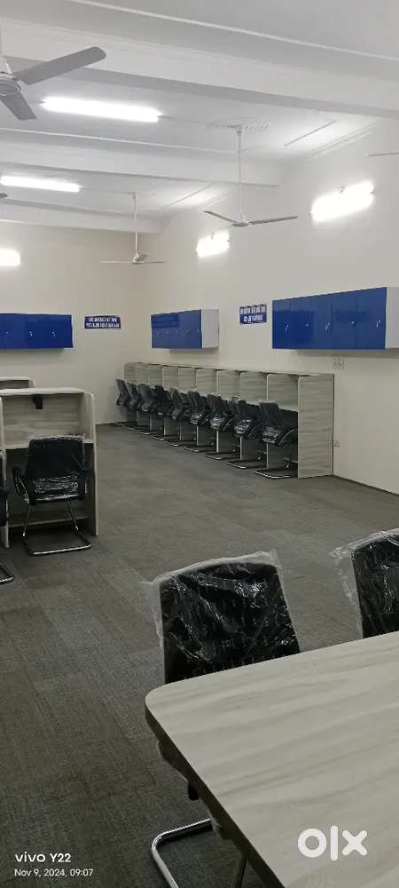 Helper  क्लीनिंग वॉशरूम