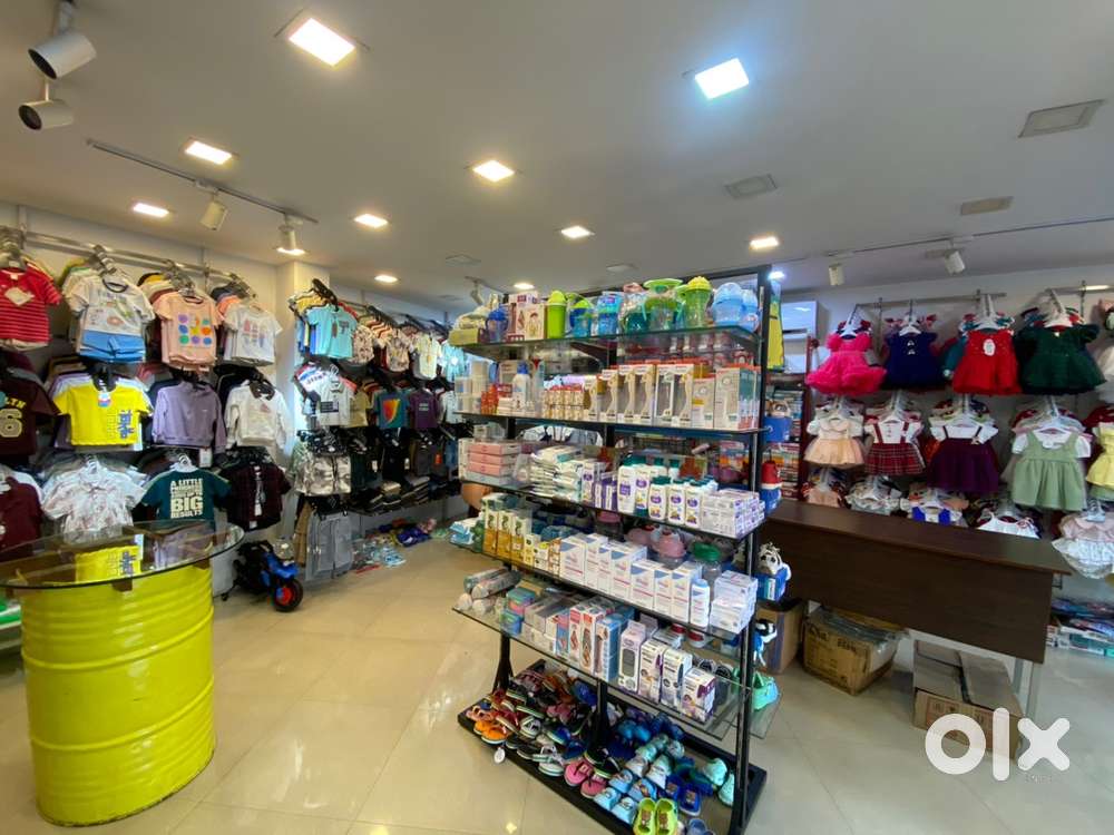 Sales staff (kidswear)