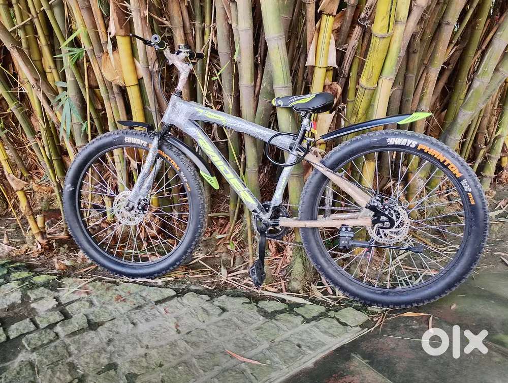 Brand new condition 7 gear cycle 2 month old .1 year warranty mai hai