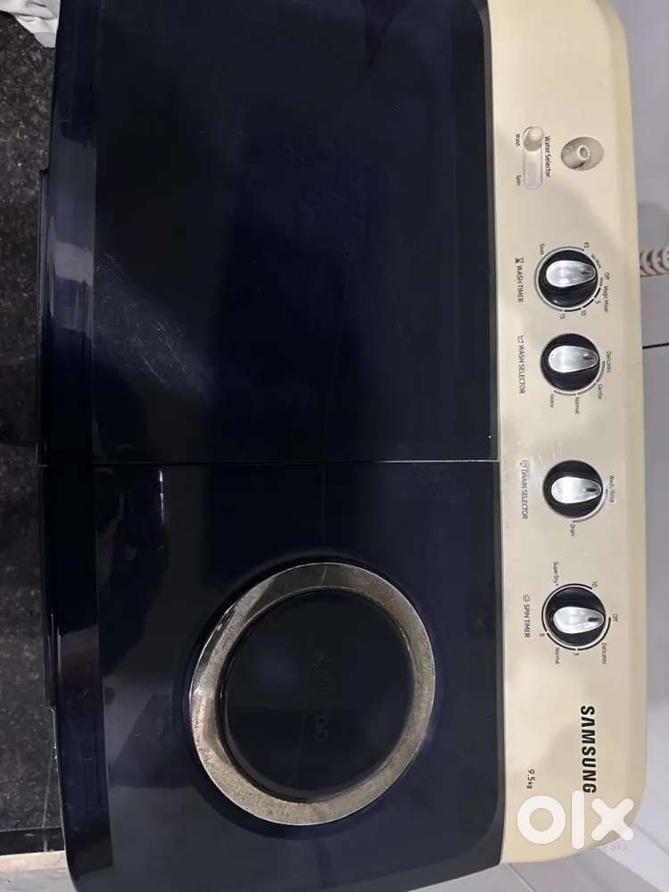 Samsung Semi Automatic washing machine