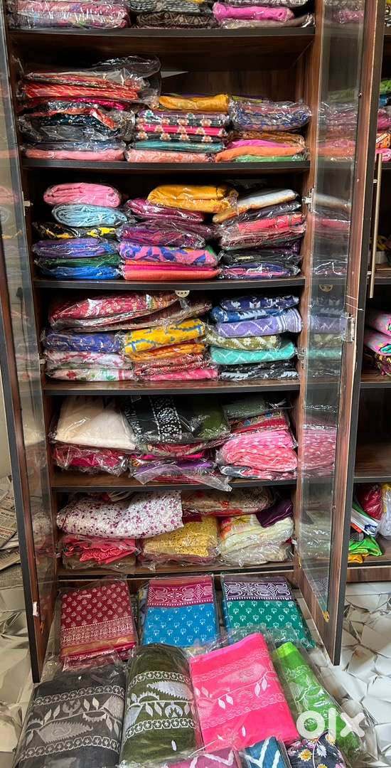 Saree sales, साड़ी आधे दाम पर