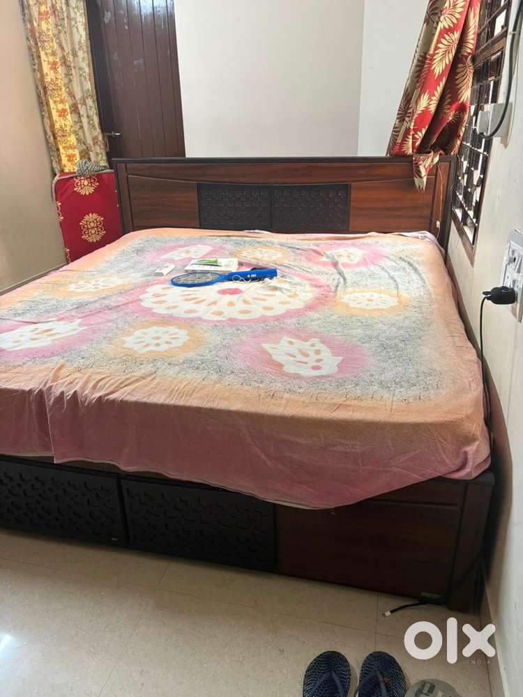 King Size Bed  Damro Furniture