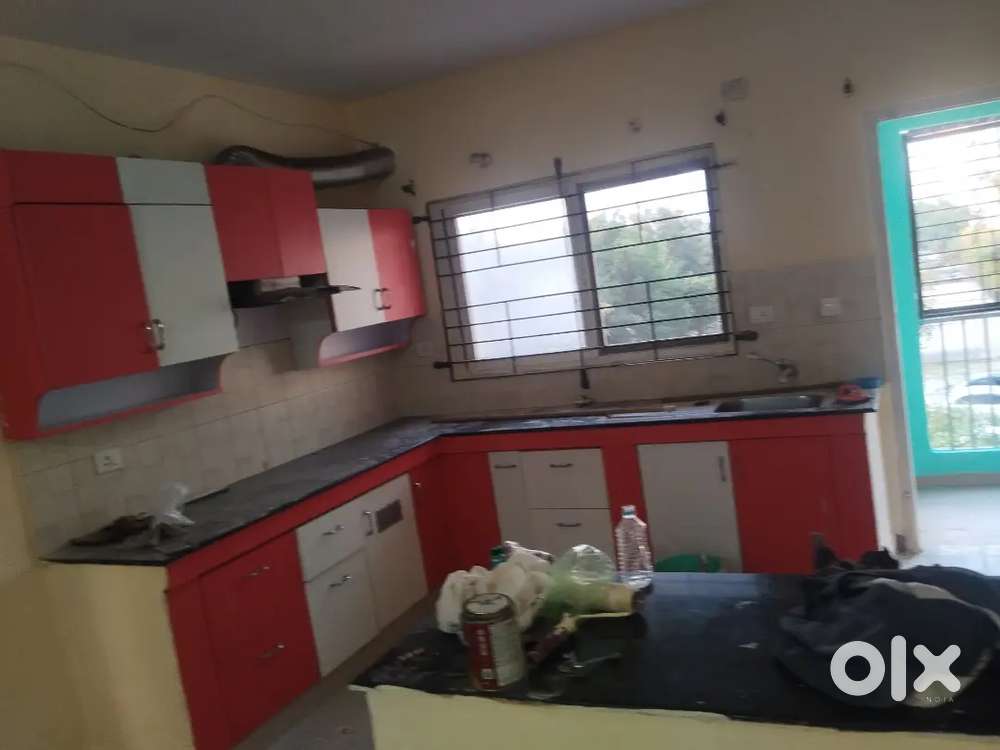 3bhk + sarvent rapti app gomti nagar extension