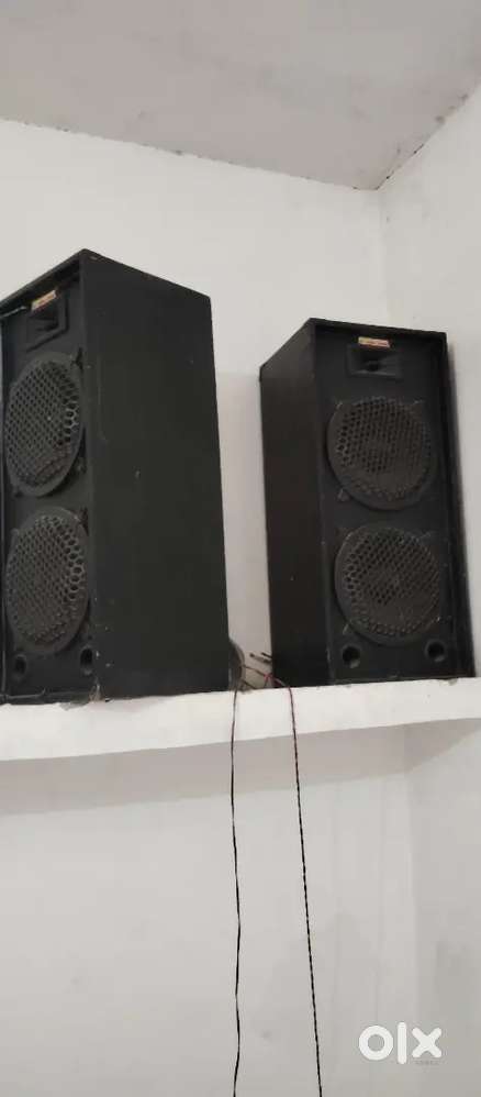 1100watt bass new conditions