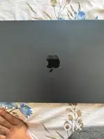 MacBook Air M2 2022 8 GB RAM/256 GB SSD