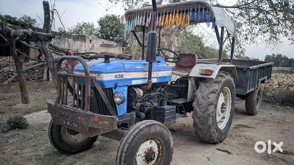 Powertrac 439 tractor good condition